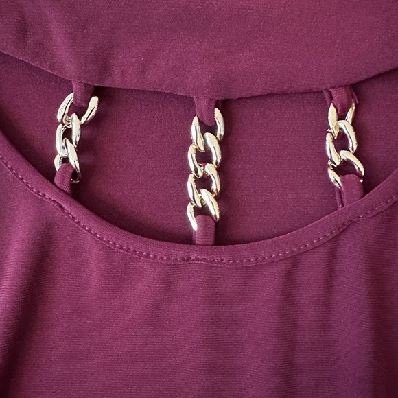 Diana Belle 3X Burgundy Top with Gold Chain Detail Office Church Wedding Formal - Picture 4 of 5